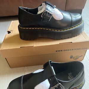 Brand new, never worn Bethan doc marten platform Mary Jane’s.